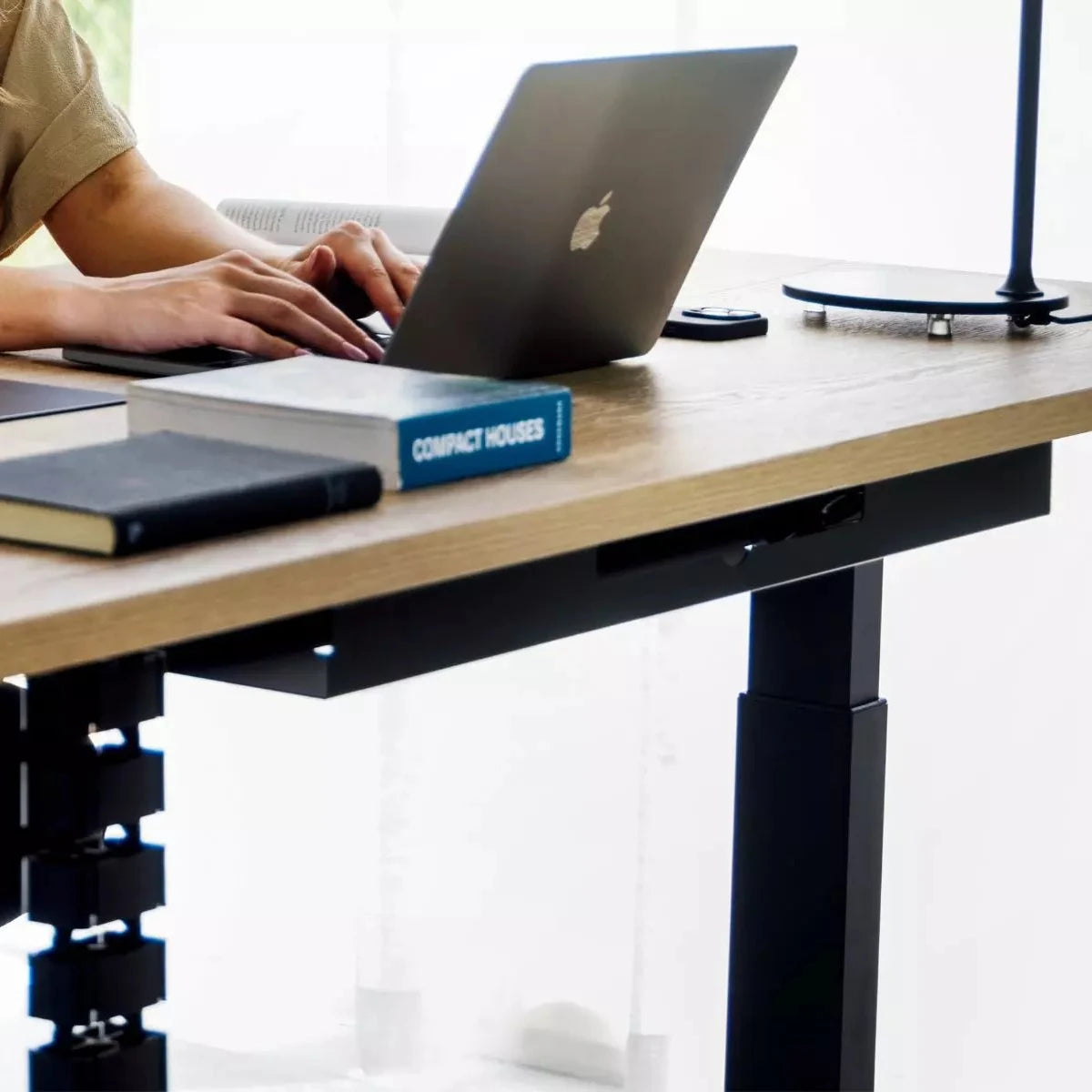 Cable Management Tray Standard