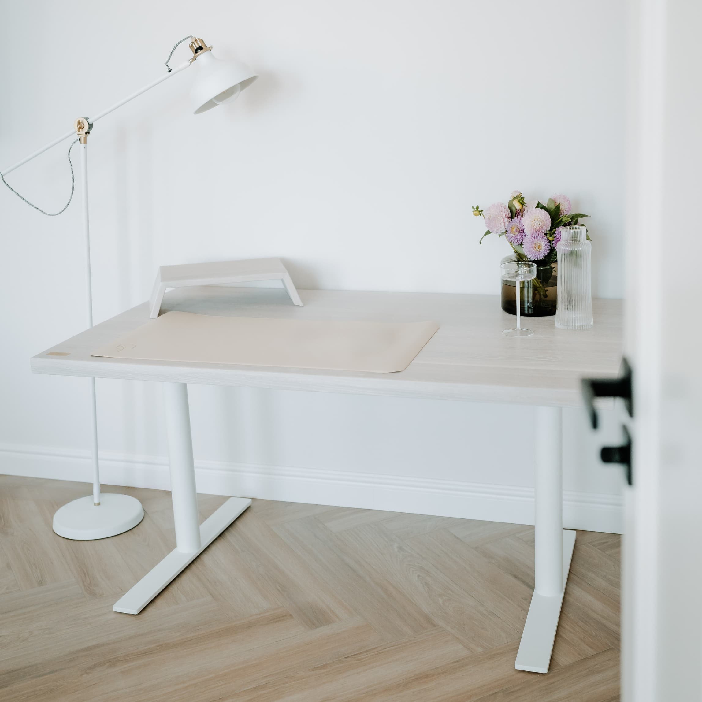 "White Mist" Solid OAK Desk