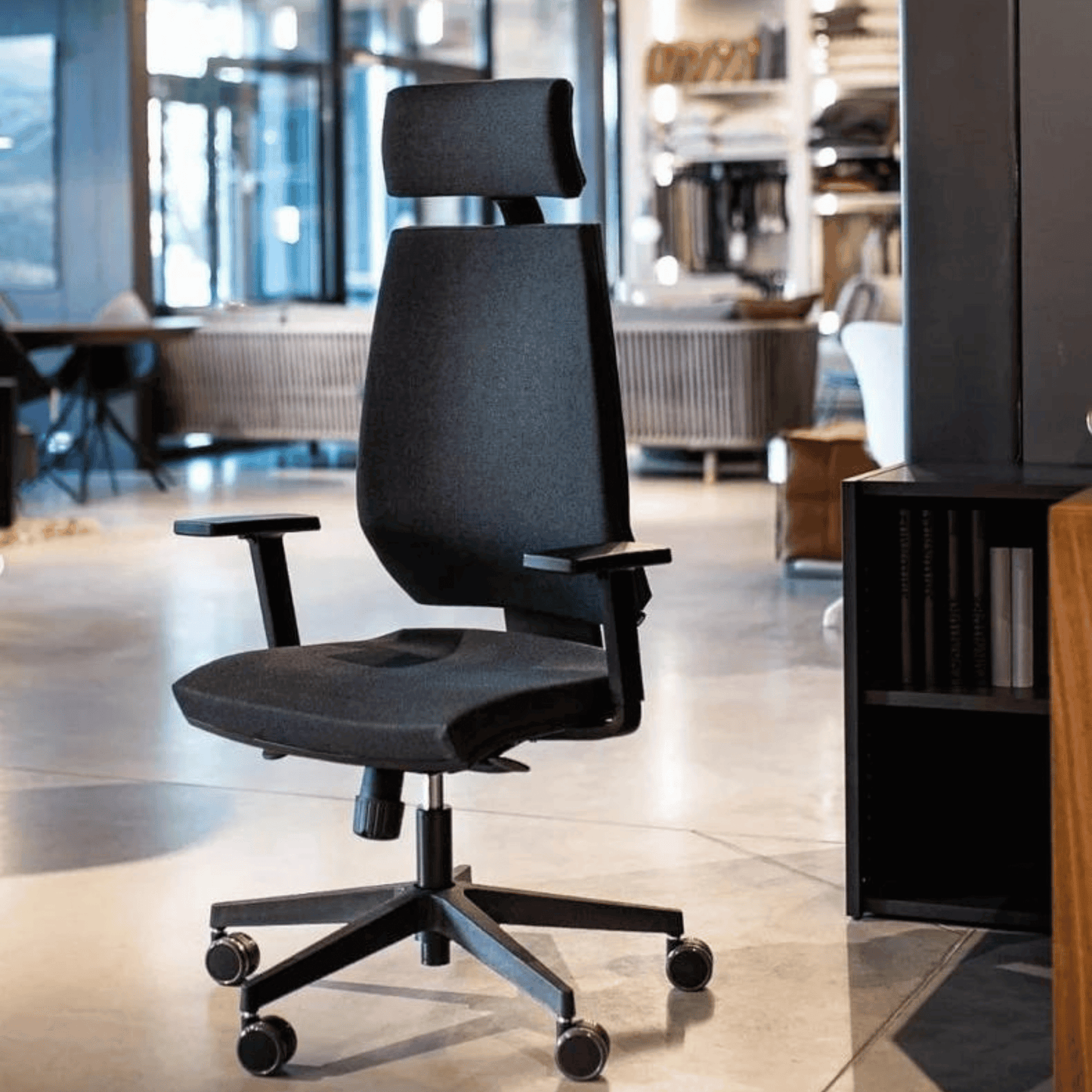 Ergonomic Desk Chair | Comfy Office Chair | OAKO Denmark