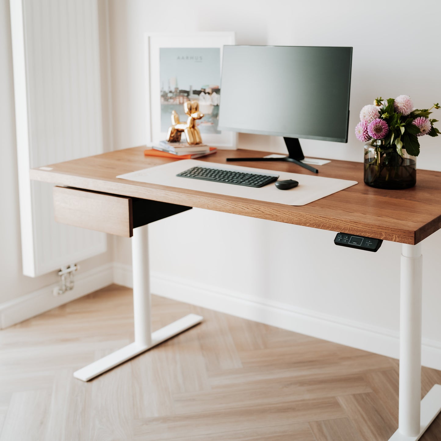 Height Adjustable Wooden Desk | Wooden Standing Desk | OAKO Denmark